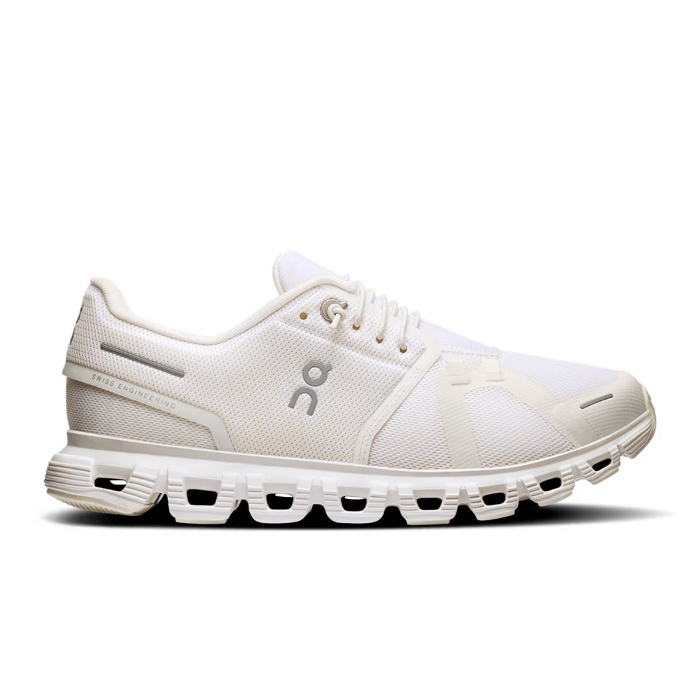NWOT! On Cloud 6 Women’s White Sneakers